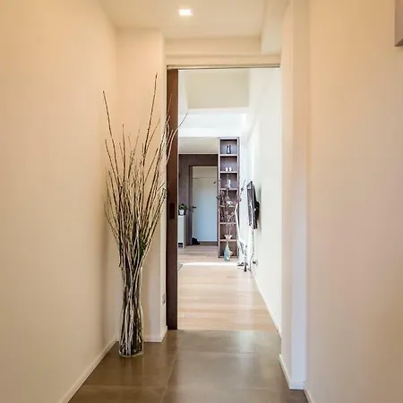 4, Podoli Jeremenkova 410/14 Apartment